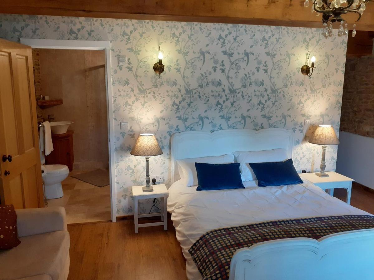 Bed and Breakfast The Byre North End Farm Ashton Keynes Exterior foto